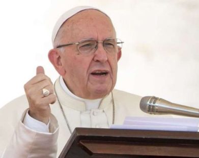 Papa Francisco: Injustiça é uma forma silenciosa de violência