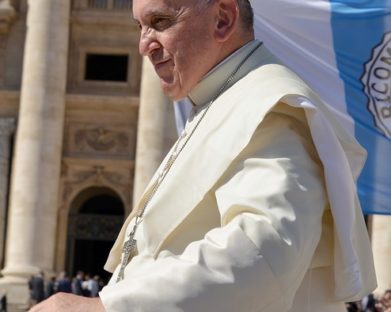 Papa Francisco envia doação de 100 mil euros por terremoto na Albânia