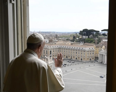 Papa: prudência ao sair da quarentena